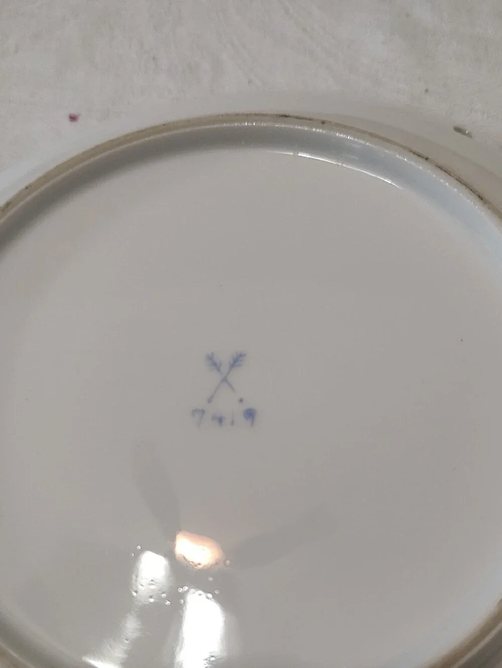 Beautiful 19th century antique German Porcelain Crossed -arrows marked Plate
